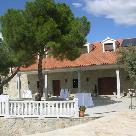 Albus Albi Guest House Colmenar del Arroyo Exterior photo