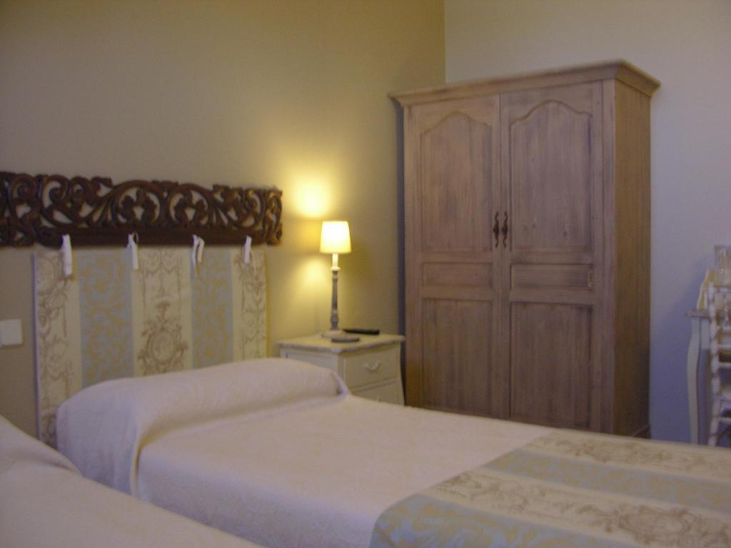 Albus Albi Guest House Colmenar del Arroyo Room photo