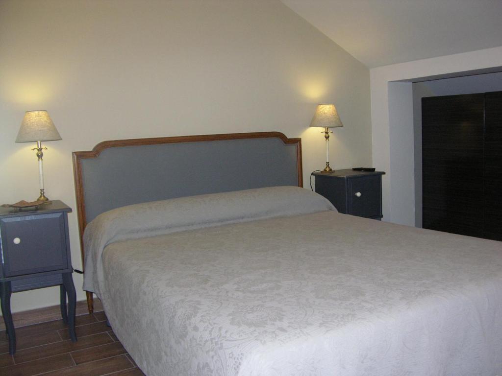Albus Albi Guest House Colmenar del Arroyo Room photo
