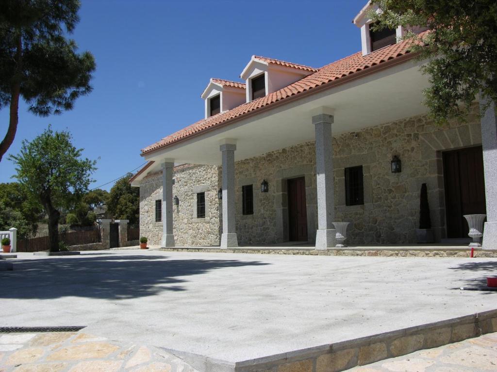Albus Albi Guest House Colmenar del Arroyo Exterior photo